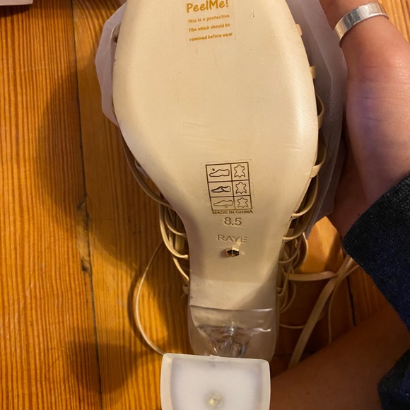 NWT RAYE Malaysia Heel - Picture 9 of 10